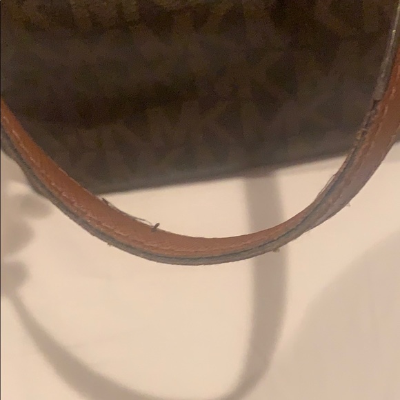 Michael Kors tote - Picture 3 of 7
